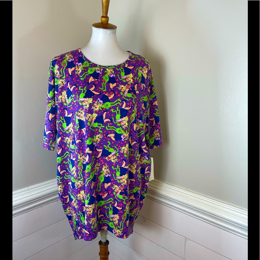 LuLaRoe Disney Miss Piggy, Kermit and Hearts Purple Irma Top M FREE SHIP
